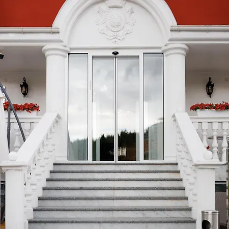 Hotel Chevalier &