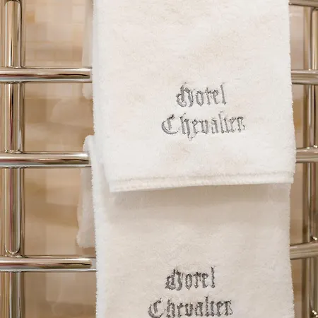Chevalier & Hotel