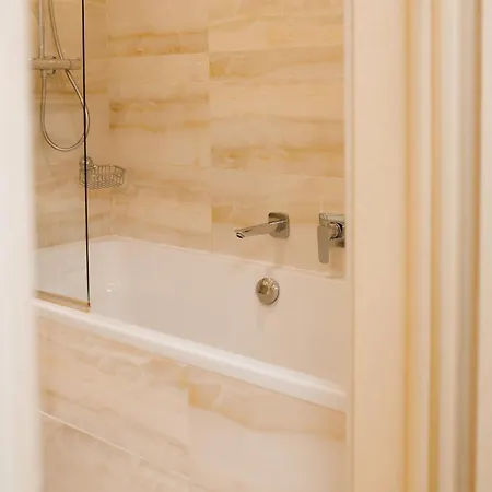 Chevalier & Отель 4*