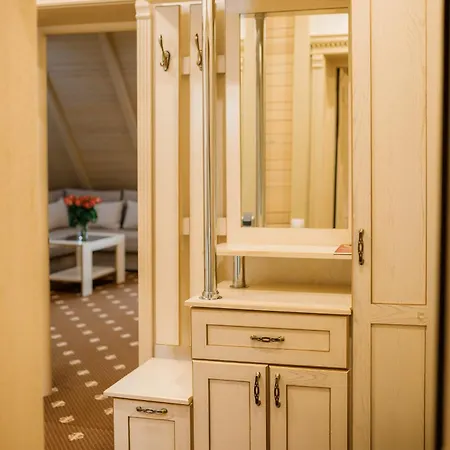 Chevalier & 4* Bukowel