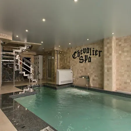 Hotel Chevalier & Bukowel