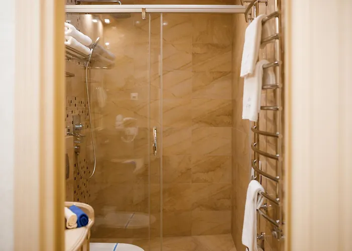 Hotel Chevalier & 4*