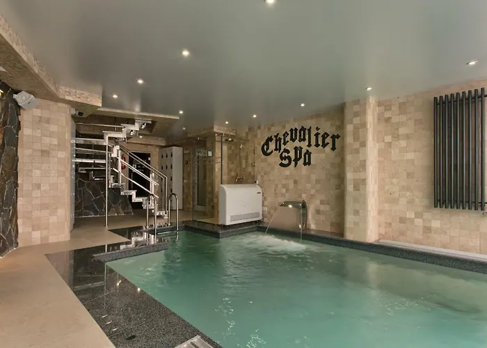 Hotel Chevalier & Bukovel
