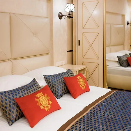Chevalier & Hotel 4*