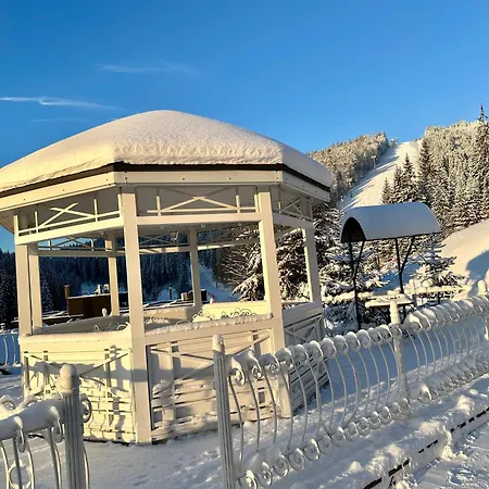 Hotel Chevalier & Bukovel